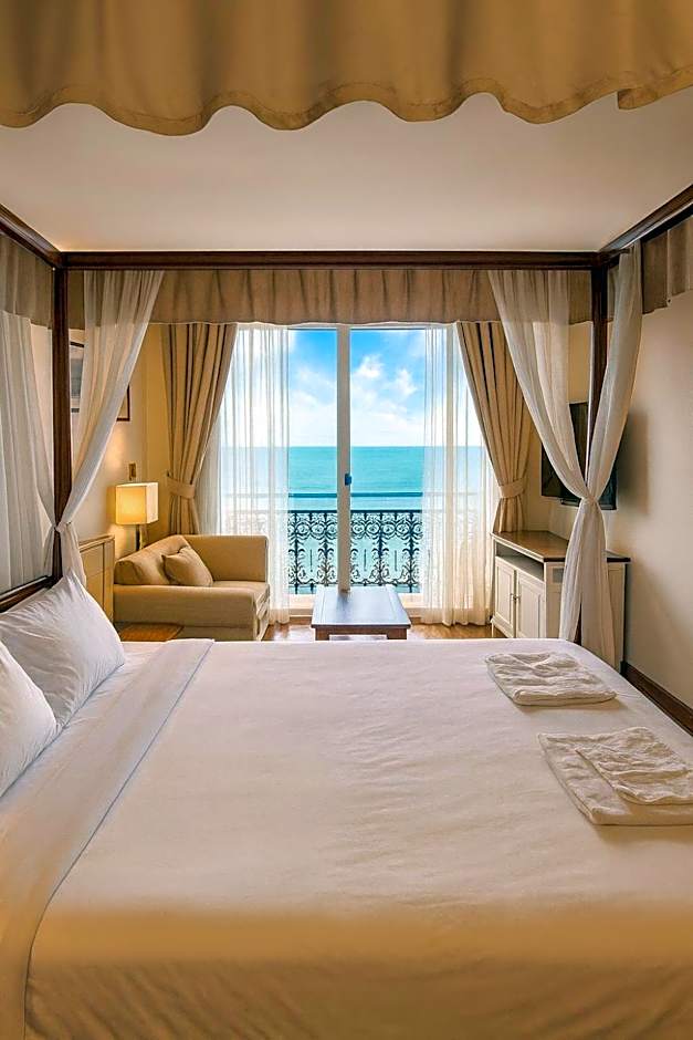 Orchid Hotel and Spa Kalim Bay