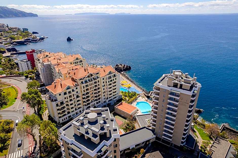 Duas Torres Hotel