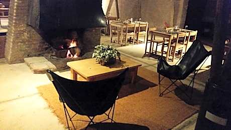 Villa Serrana - Meson de las canas