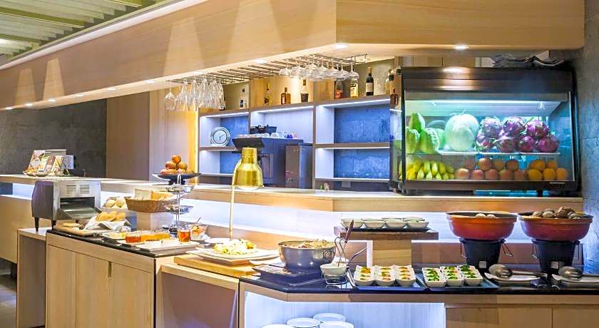 Pacific Business Hotel