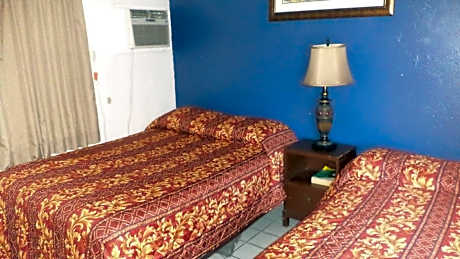 Double Room with Two Double Beds - Non-Smoking