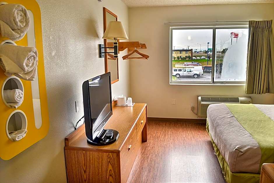 Motel 6-Billings, MT - North