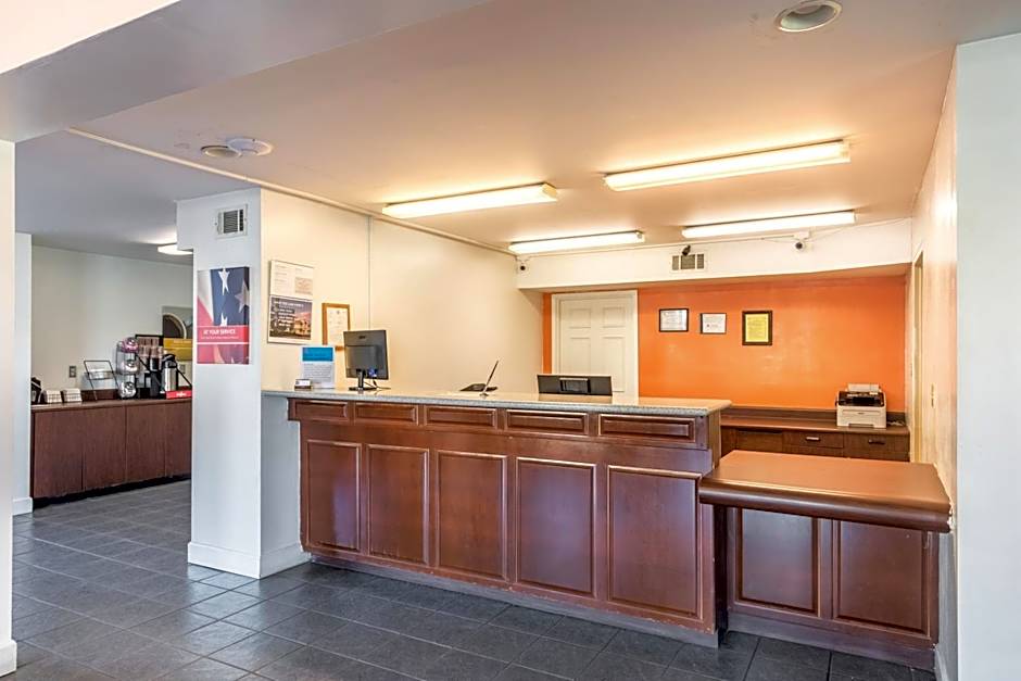 Motel 6-Pooler, GA - Savannah Airport