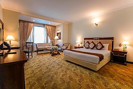 Crown Executive Room