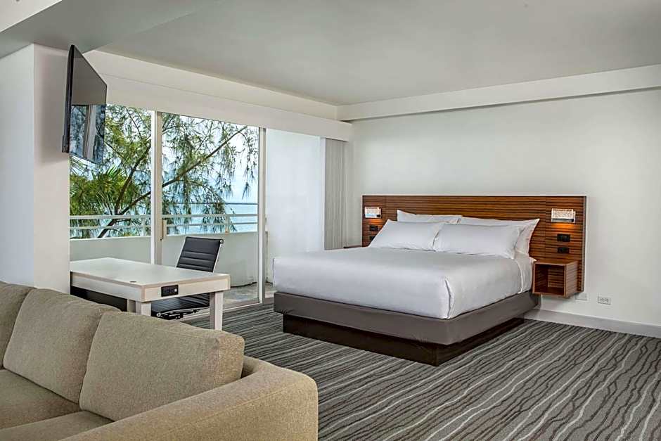 Grand Naniloa Hotel Hilo - a DoubleTree by Hilton