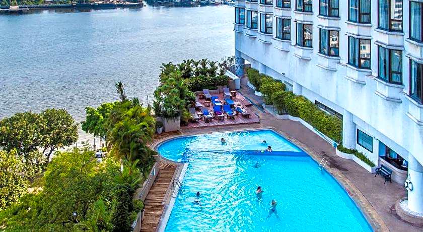 Montien Riverside Hotel