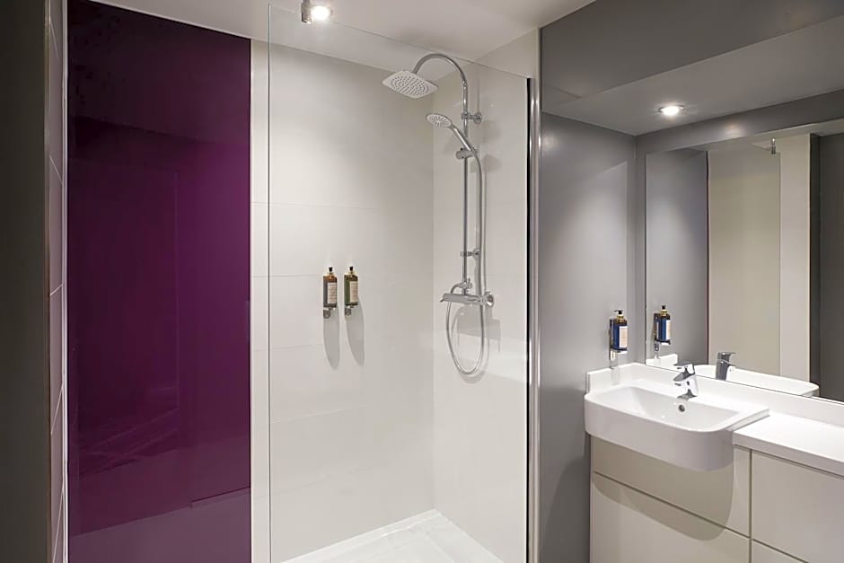 Premier Inn London Docklands - Excel
