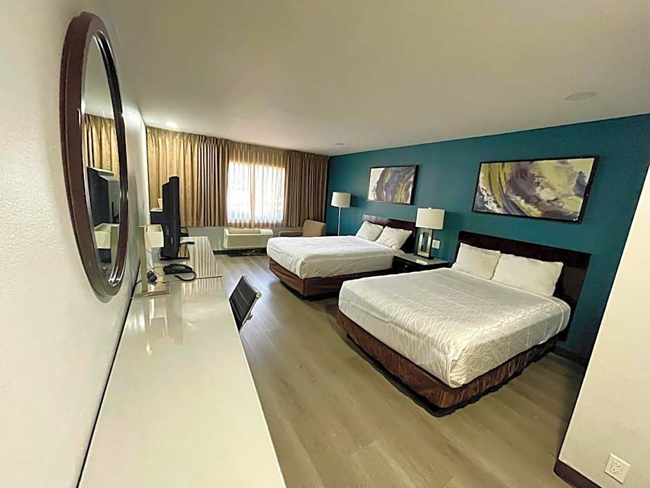 Portside Inn & suites