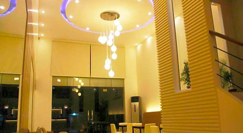 Manhattan Suites Inn