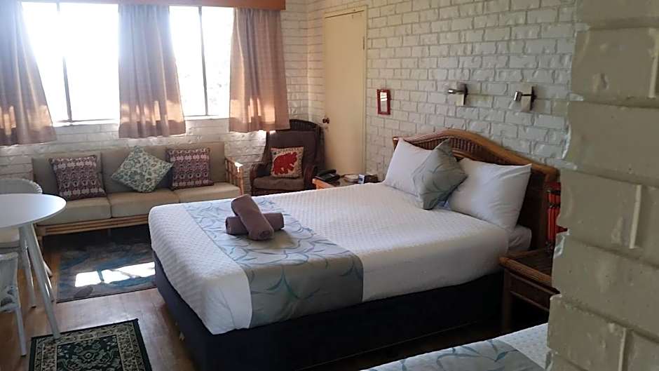 Holland Park Motel