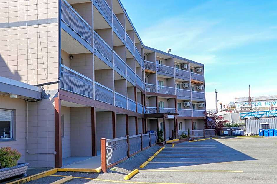 The Waterfront Suites and Marina