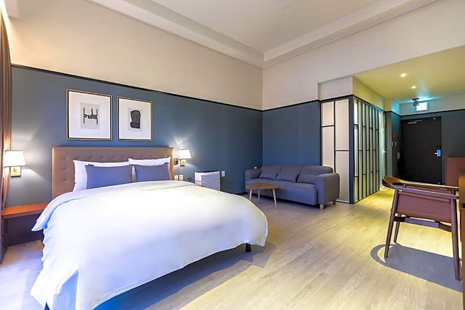 Brown Dot Hotel Gyeongju