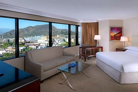 King Room with Sofa Bed - Non-Smoking