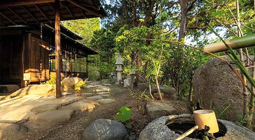 Gamagori Classic Hotel