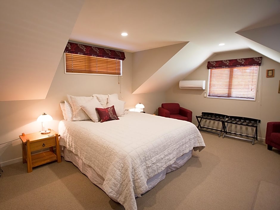 Websters on Wanaka Lodge