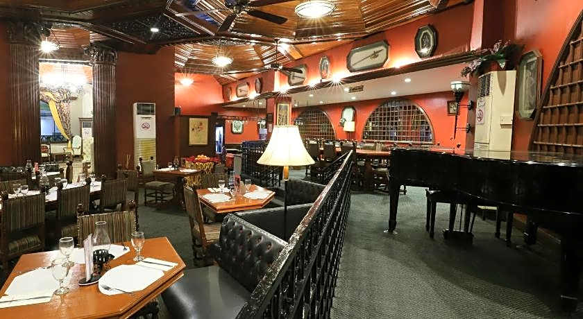 The New Camelot Hotel