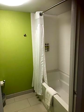 Holiday Inn Express Hickory-Hickory Mart By IHG