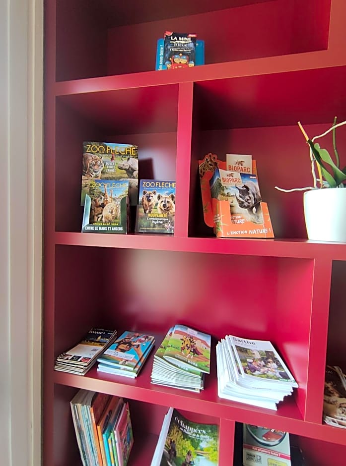 Campanile SablÃ©-Sur-Sarthe Vion