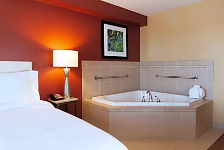 1 King Bed with Whirlpool