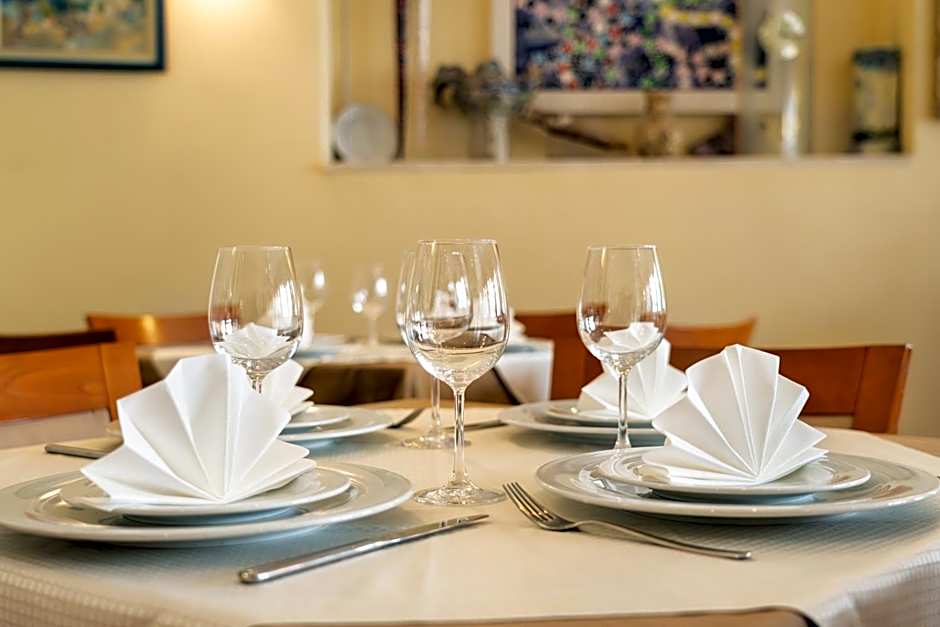 Hotel Peristil