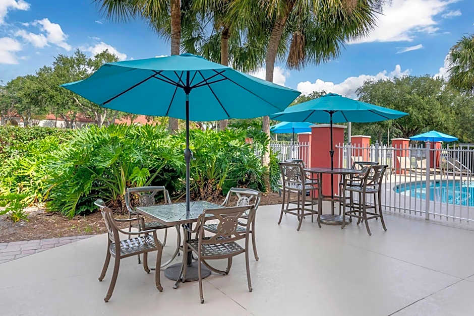 Comfort Suites Lady Lake - The Villages