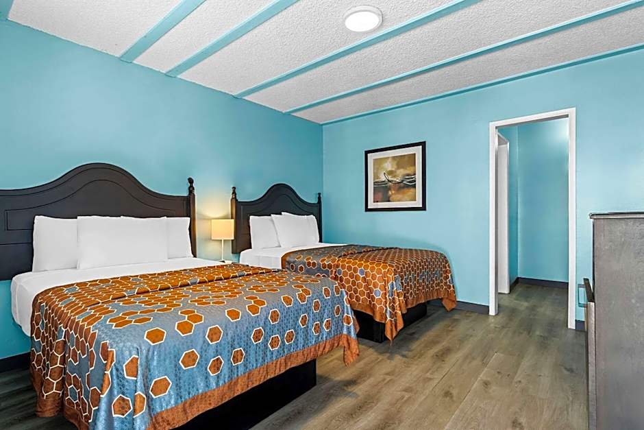 Rodeway Inn & Suites North Hollywood Burbank Airport - Universal Area