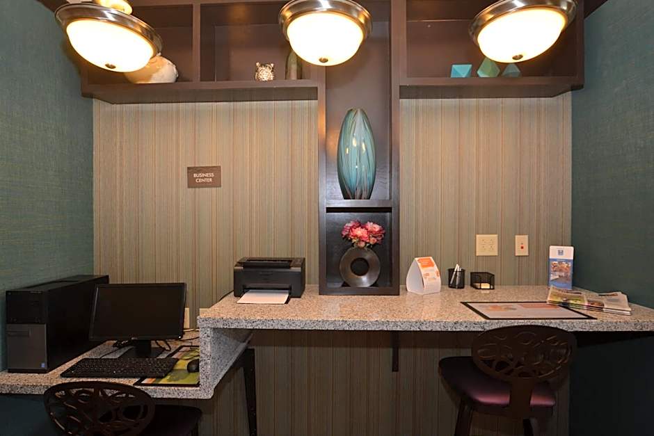 Comfort Inn & Suites - Newcastle