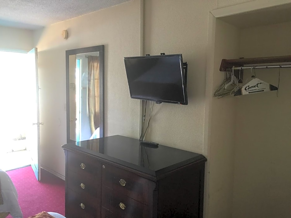 Frontier Motel