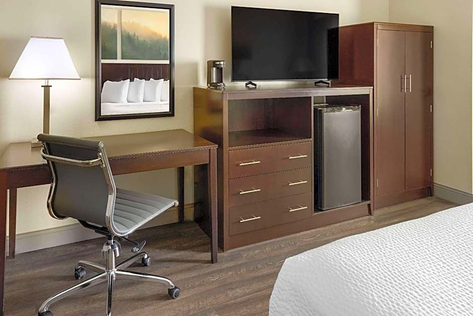 Days Inn by Wyndham Penn State