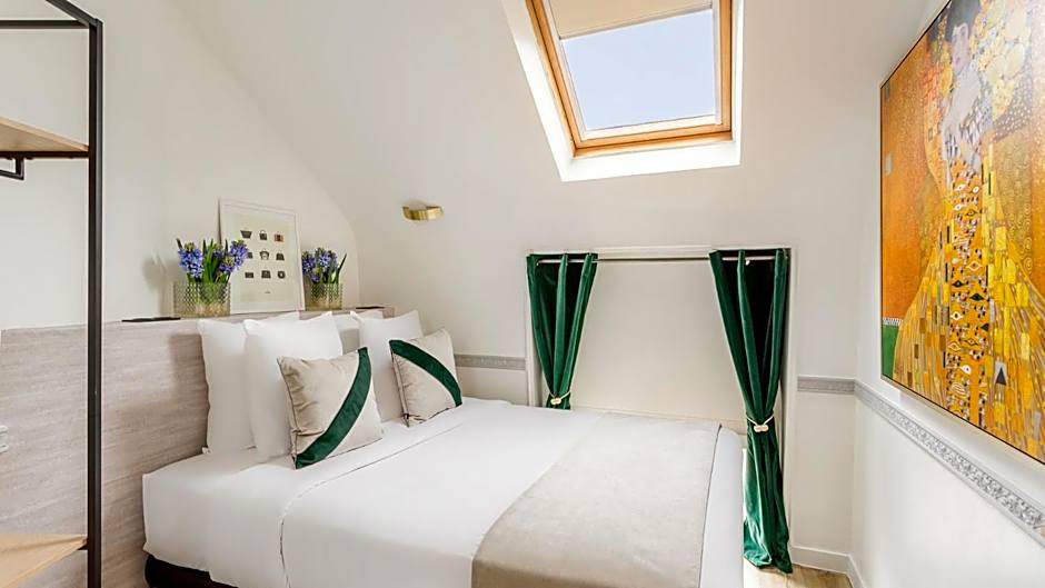 Merveil Luxury Suite Royale II - Saint Honore view