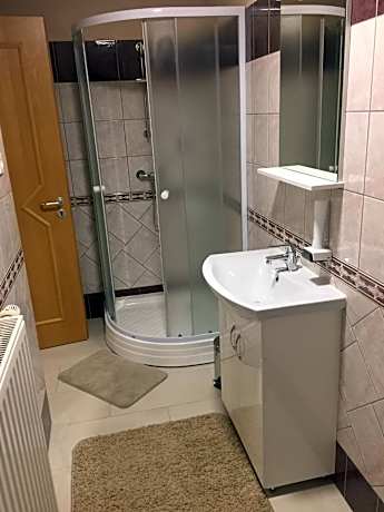 Triple Room with Shower