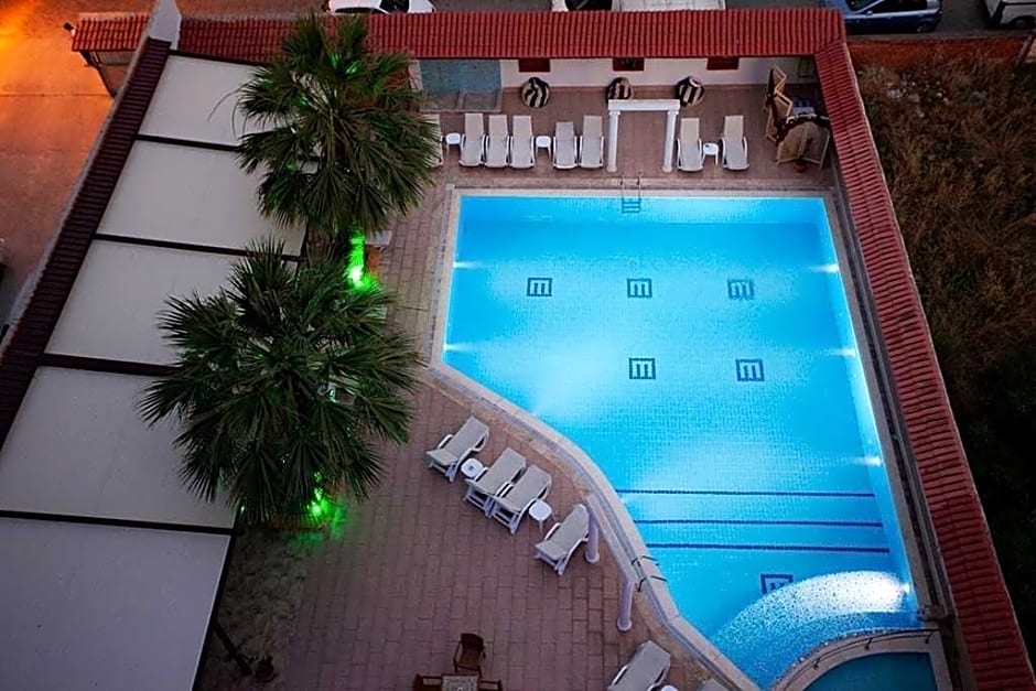 Dabaklar Hotel