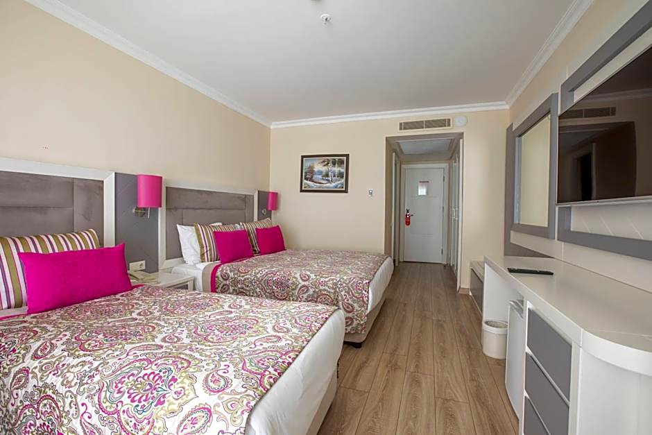 Orange County Belek - Family Concept