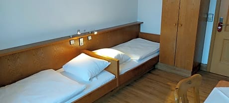 Double Room with Shared Toilet