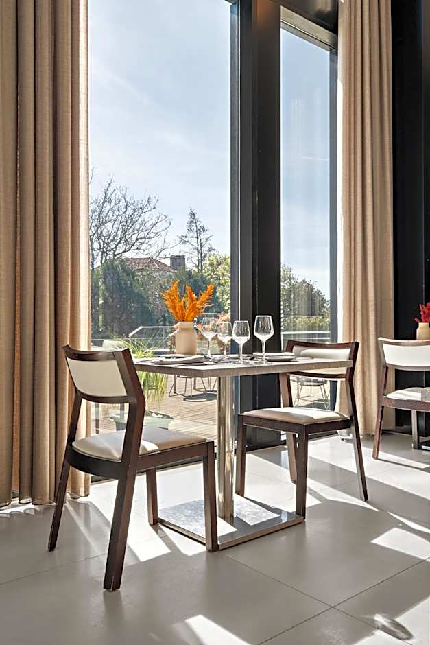 Axis Viana Business & SPA Hotel