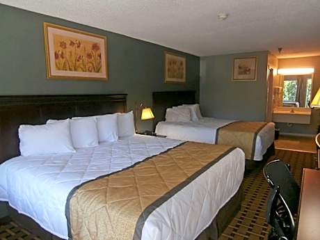 2 King Beds Non-Smoking