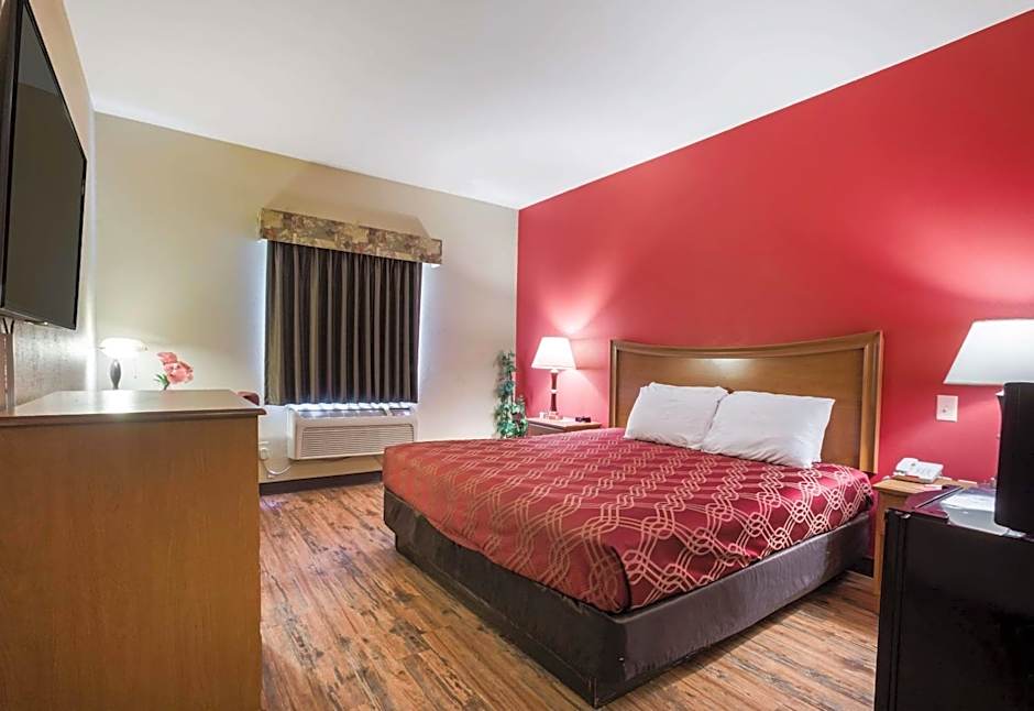 Econo Lodge Inn & Suites Rockmart