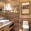 Easeland Hotel