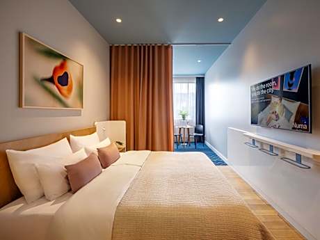 Large Room with Balcony