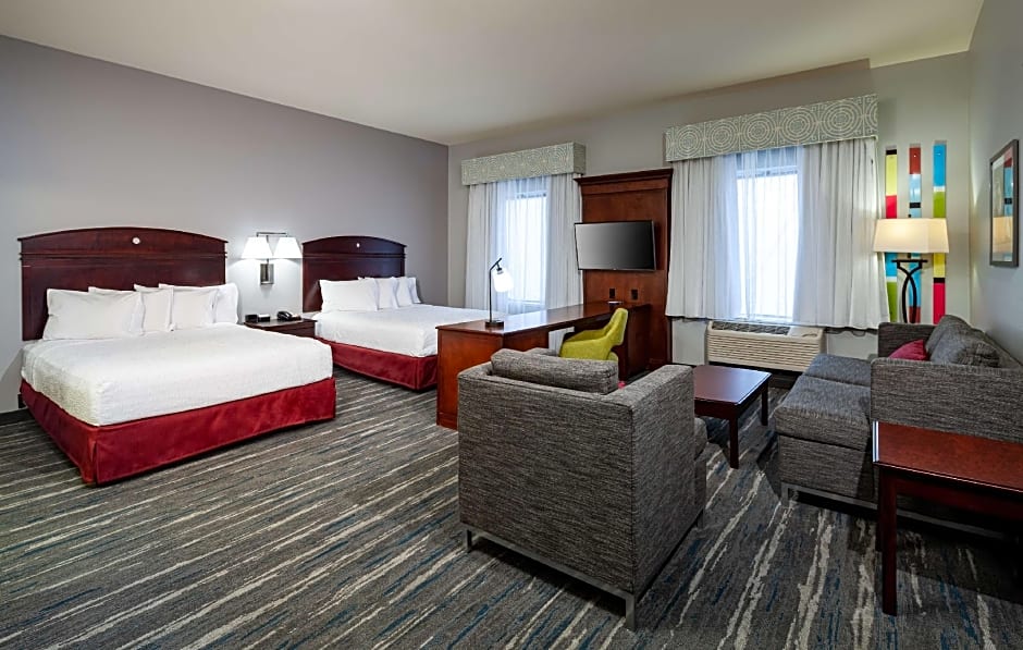 Photo 1 of 4 of Studio 2 Queen Beds, Mobility Accessible, Roll in Shower