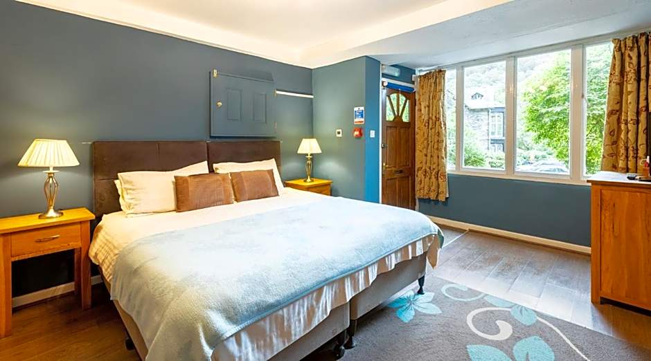 Foto 1 dari 2 — 1 Double Bed or 2 Beds