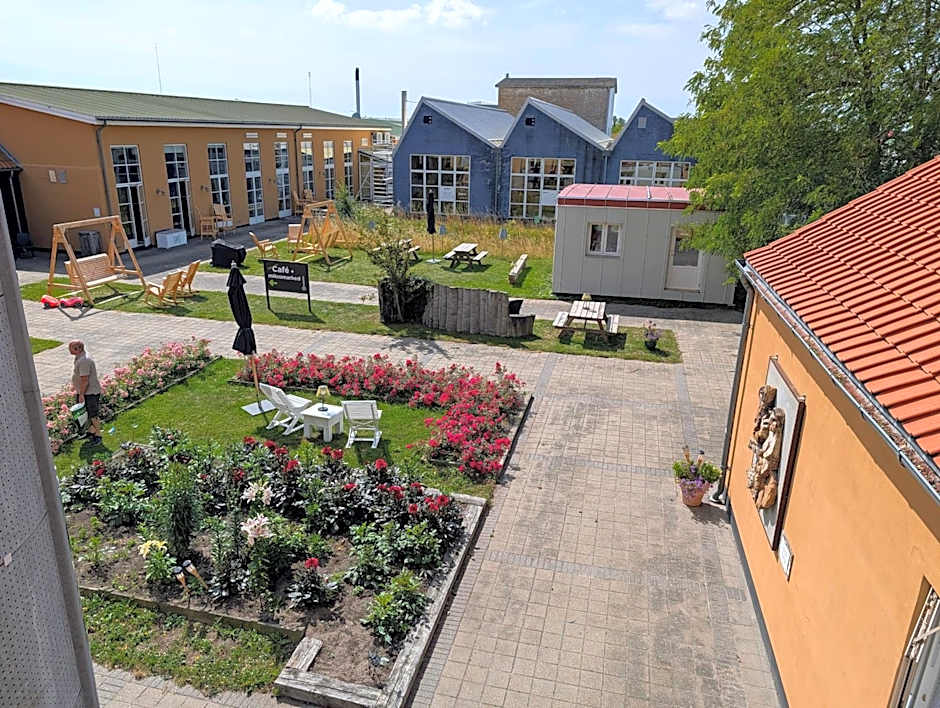 Nexø Modern Hostel. Private Rooms