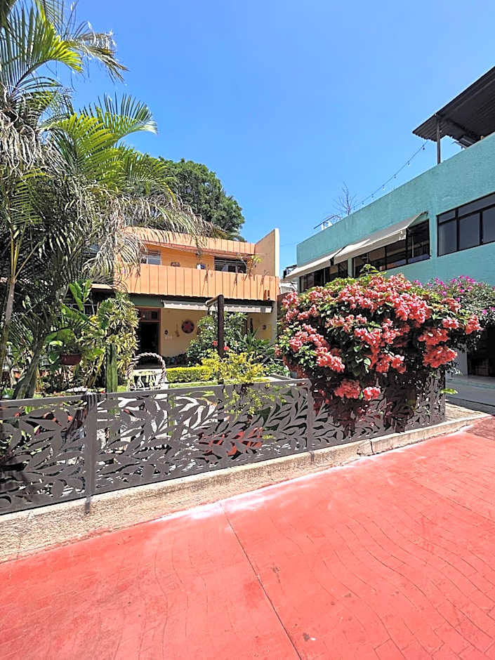 Casa de las Palmas Guest House