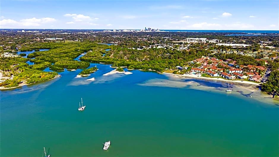 Waterfront Resort Condo w Beach