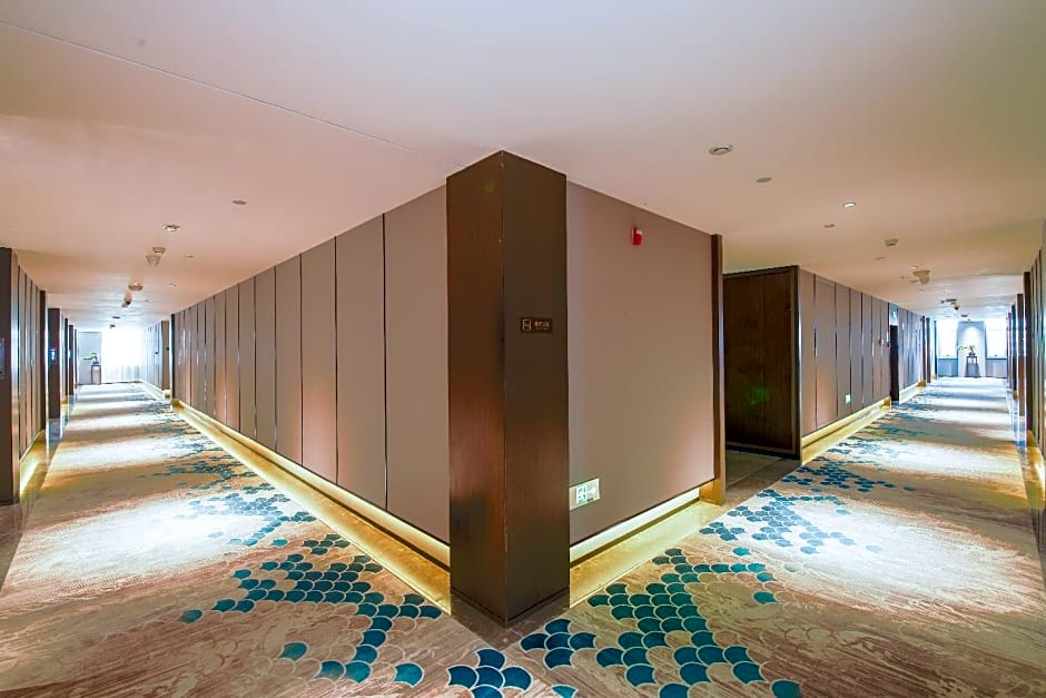 Echeng Hotel Hebi Qi County