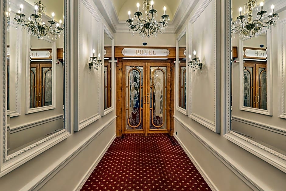 Hotel Romance Puskin