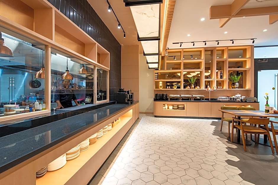 Salaya One Hotel & Service Apartment