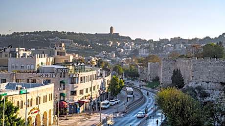 Golden Walls Hotel