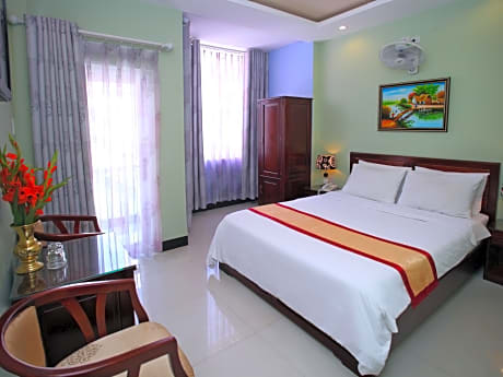 Deluxe Double Bed City View