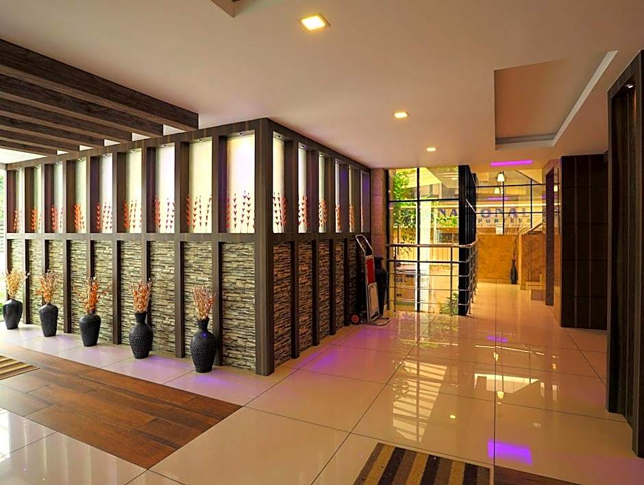 SOUTH GATE RESIDENCY